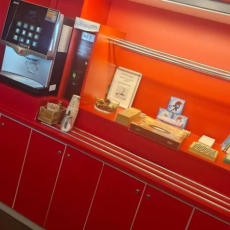 Hotelf1 Montpellier Sud * Lattes