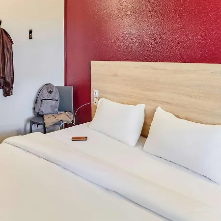 Hotelf1 Montpellier Sud Hotel *