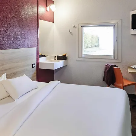 Hotelf1 Montpellier Sud *