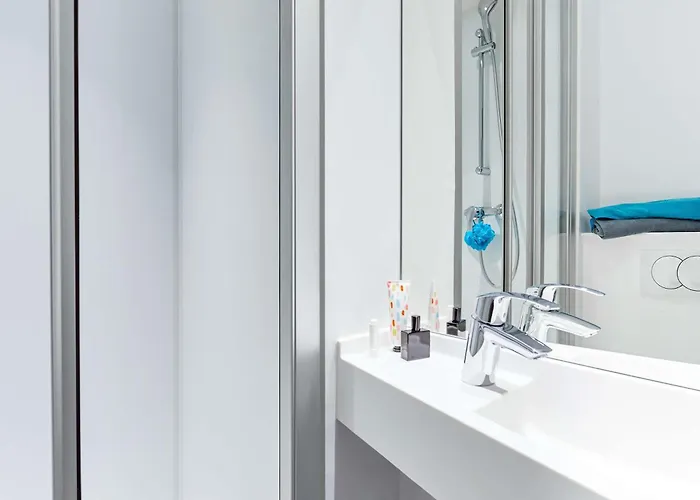 Hotelf1 Montpellier Sud