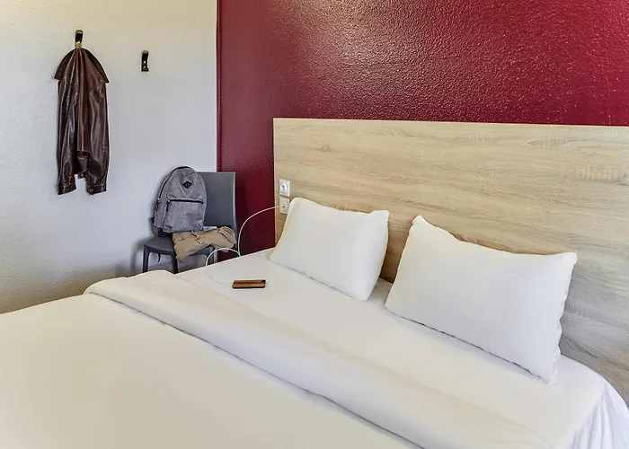 Hotel Hotelf1 Montpellier Sud *